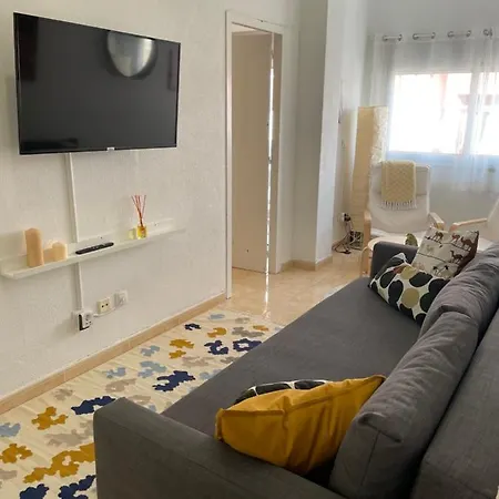 Sunny In The Heart Of Cruz 圣克鲁斯-德特内里费